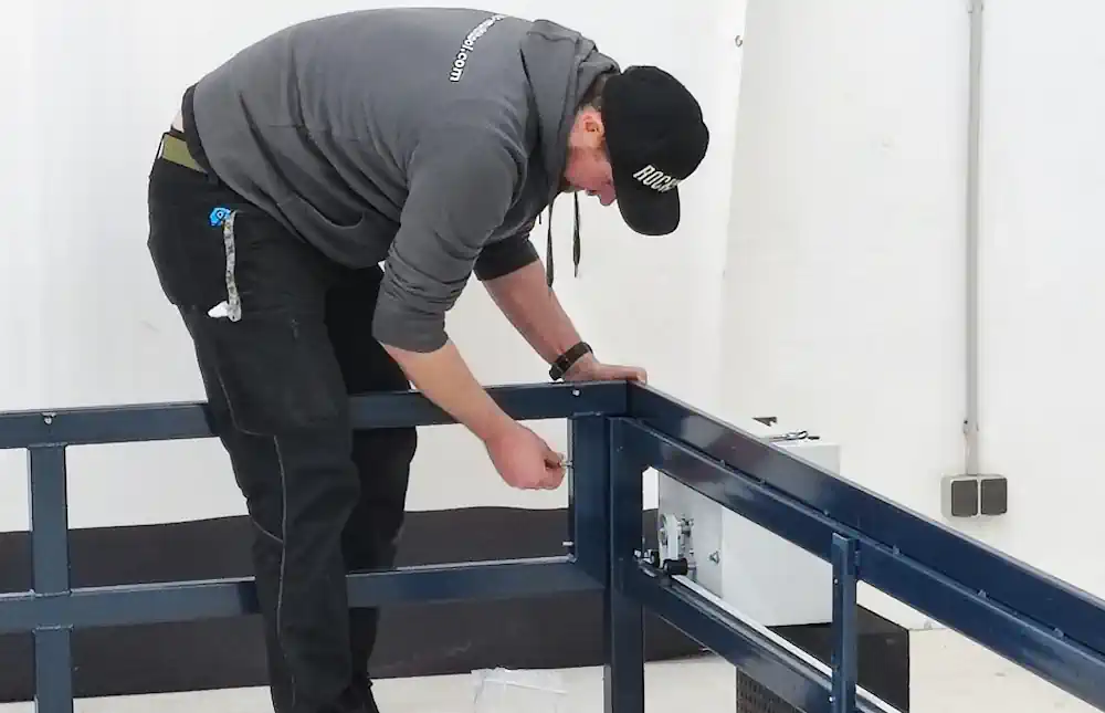 Instalación y puesta en marcha de la serie RoofCut
